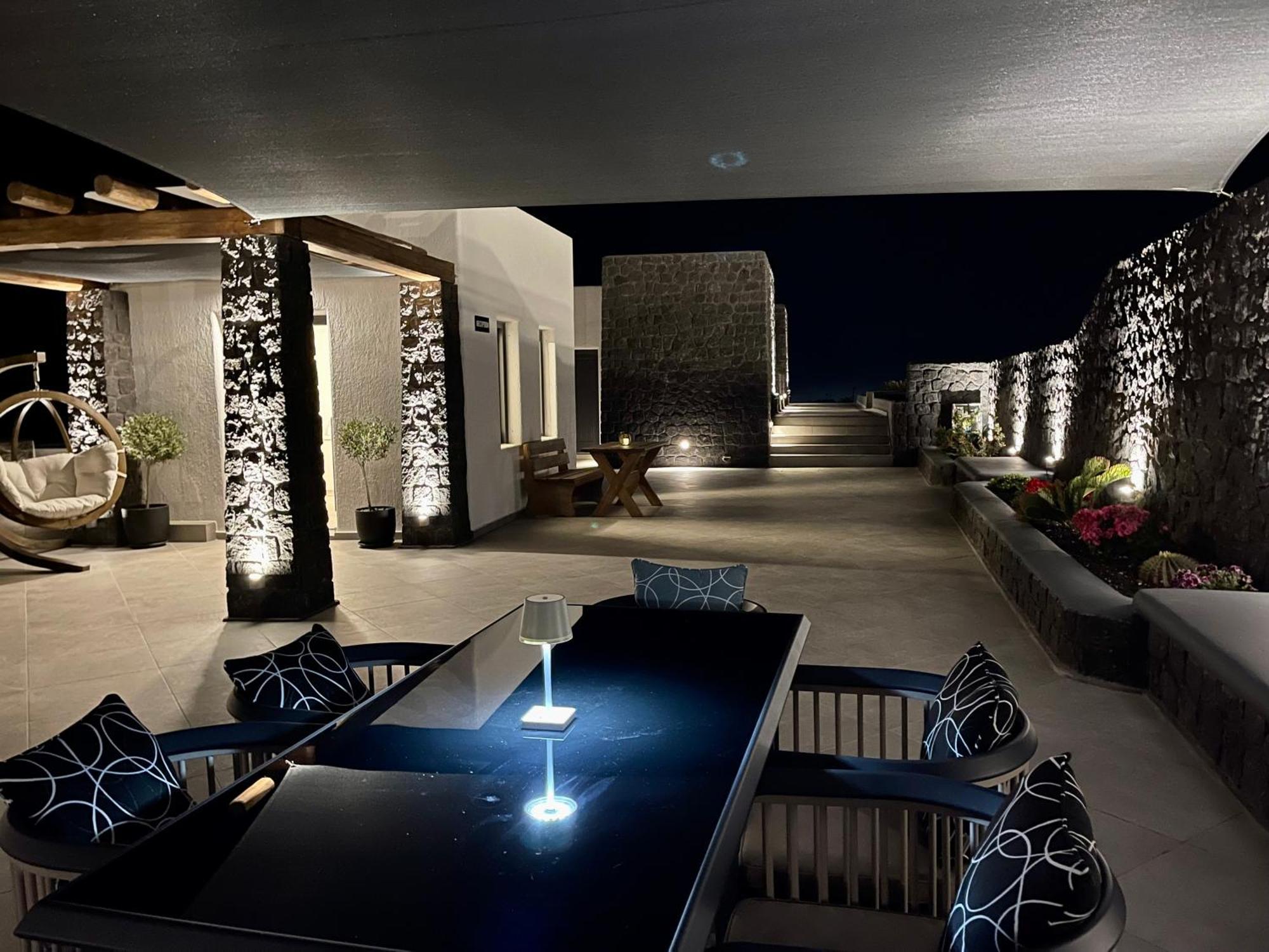 Brilliance Suites (Adults Only) Imerovigli  Dış mekan fotoğraf